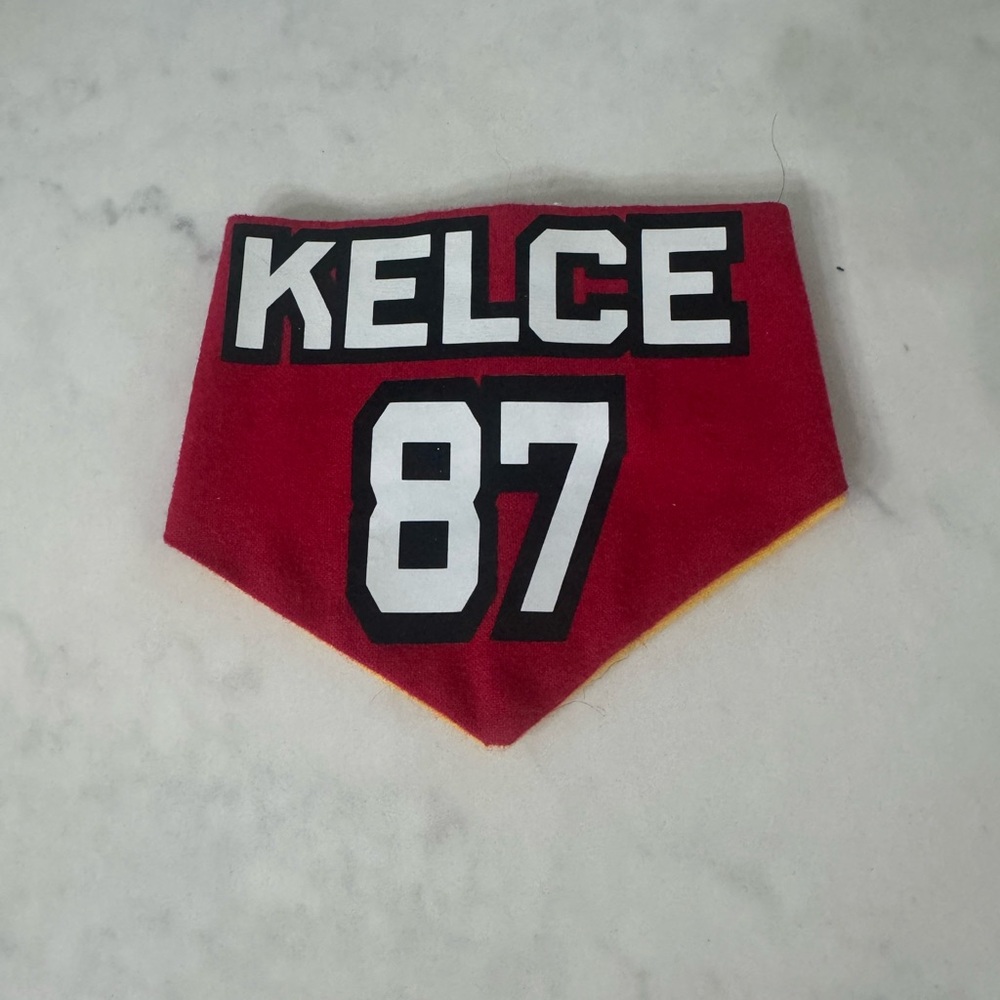 Red Kansas City Chiefs Travis Kelce 87 Dog Bandana EUC❤️💛